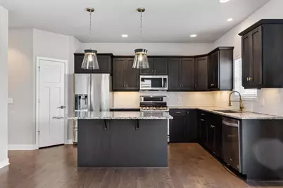 725 Quiet Pond Drive, Madison, WI 53593 - Photo 5