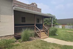 714 Ridge St, Mineral Point, WI 53565 - Photo 3