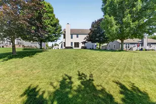 8819 W Whispering Oaks Ct, Franklin, WI 53132 - Photo 49