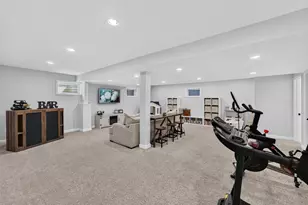 8819 W Whispering Oaks Ct, Franklin, WI 53132 - Photo 41