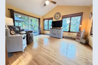 3703 Skyview Drive, Janesville, WI 53546 - Photo 9