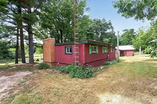 N4049 Golf Ln, Brodhead, WI 53520 - Photo 3