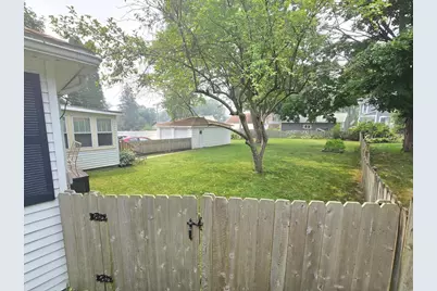 920 Newbury Street, Ripon, WI 54971 - Photo 17