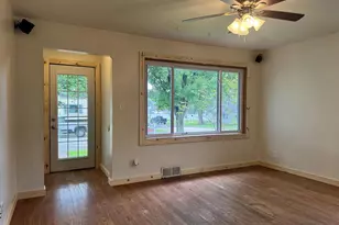 820 N Wacouta Ave, Prairie Du Chien, WI 53821 - Photo 9