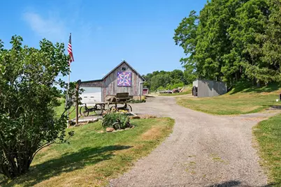N8621 Hay Hollow Road, Blanchardville, WI 53516 - Photo 9