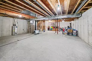 3821 Stonebridge Dr, Madison, WI 53719 - Photo 37