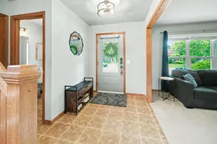 3821 Stonebridge Dr, Madison, WI 53719 - Photo 17