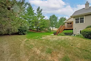 6027 Canyon Pkwy, Mcfarland, WI 53558 - Photo 7