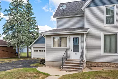 331 S Howard Street, Princeton, WI 54968 - Photo 5