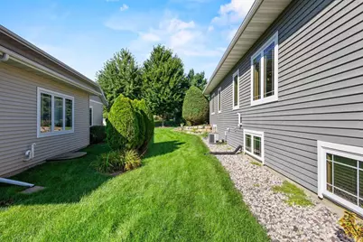 5708 Prairie Stone Drive, Mcfarland, WI 53558 - Photo 37