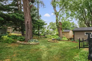 1717 Manley St, Madison, WI 53704 - Photo 29