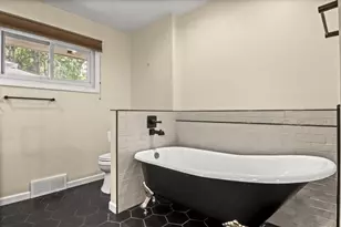 1717 Manley St, Madison, WI 53704 - Photo 17