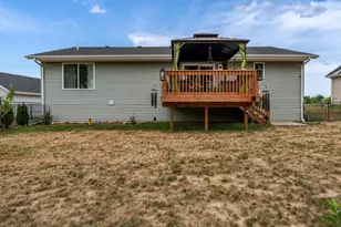 2143 Christilla Dr, Beloit, WI 53511 - Photo 7