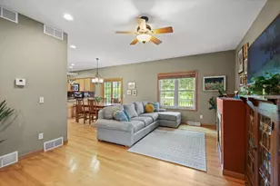 1438 Sheridan Dr, Madison, WI 53704 - Photo 7