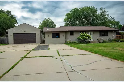 905 Flora Lane, Madison, WI 53714 - Photo 3