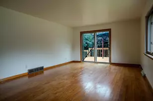 905 Flora Ln, Madison, WI 53714 - Photo 9