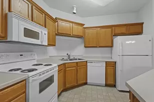 410 New Age Cir, Verona, WI 53593 - Photo 3