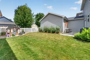546 Pluto St, Madison, WI 53718 - Photo 3