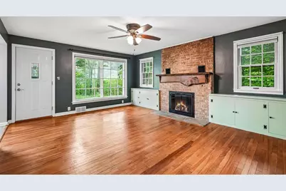 N31W22210 Green Road, Waukesha, WI 53186 - Photo 7