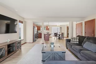 222 Juneberry Dr, Madison, WI 53718 - Photo 7