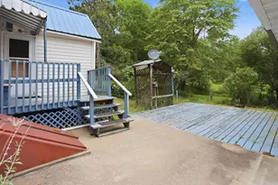 512 N East St, Wonewoc, WI 53968 - Photo 3