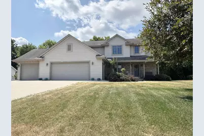642 E Waterford Drive, Beloit, WI 53511 - Photo 3