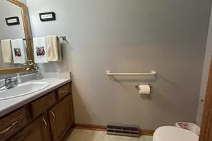 642 E Waterford Dr, Beloit, WI 53511 - Photo 25