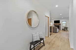 827 Cedar St, Wisconsin Dells, WI 53965 - Photo 15