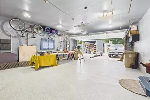 613 Whitehall Dr, Madison, WI 53714 - Photo 81