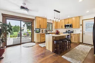 613 Whitehall Dr, Madison, WI 53714 - Photo 49