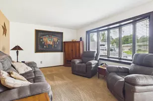 613 Whitehall Dr, Madison, WI 53714 - Photo 43