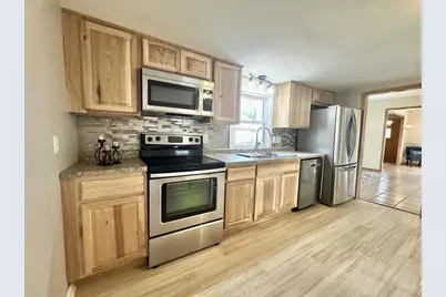 98 E Commerce Street, Cambria, WI 53923 - Photo 11