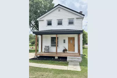 98 E Commerce Street, Cambria, WI 53923 - Photo 1
