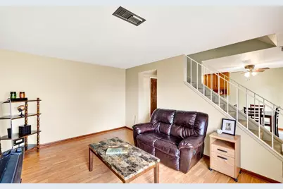 213 East Bluff, Madison, WI 53704 - Photo 9