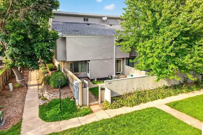 213 East Bluff, Madison, WI 53704 - Photo 1