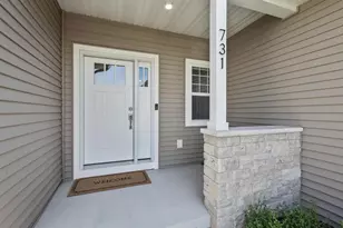 731 Chester Ct, Ripon, WI 54971 - Photo 5