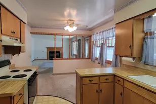 1133 N Claremont Dr, Janesville, WI 53545 - Photo 7