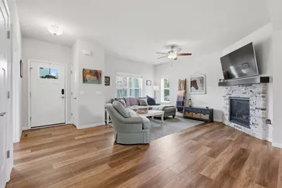 3062 Pleasant Street, Sun Prairie, WI 53590 - Photo 7