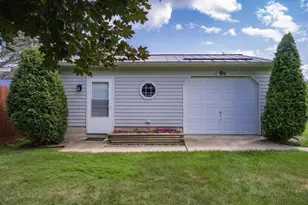 308 Elmberta St, Mauston, WI 53948 - Photo 3