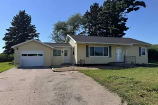 6215 River Rd, DeForest, WI 53532 - Photo 7