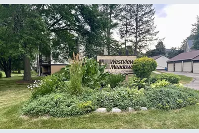 1 Creekside Way #9, Madison, WI 53717 - Photo 1