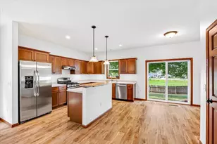 360 S Goldenrod Dr, Sun Prairie, WI 53590 - Photo 17