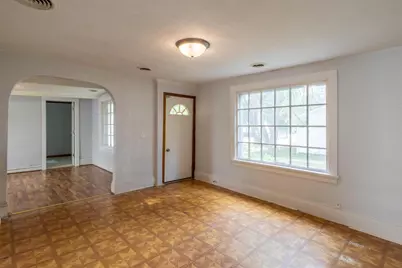 307 E Marion Street, Portage, WI 53901 - Photo 5