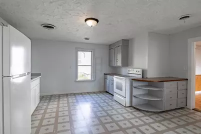 307 E Marion Street, Portage, WI 53901 - Photo 15