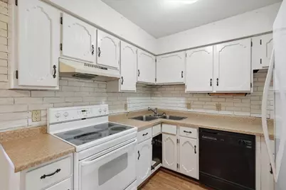 2202 Post Road, Madison, WI 53713 - Photo 9
