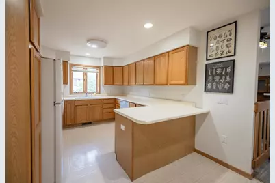 752 Westlawn Drive, Cottage Grove, WI 53527 - Photo 11