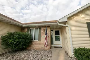 752 Westlawn Dr, Cottage Grove, WI 53527 - Photo 33