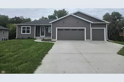 110 Dexter Drive, Cambria, WI 53923 - Photo 1
