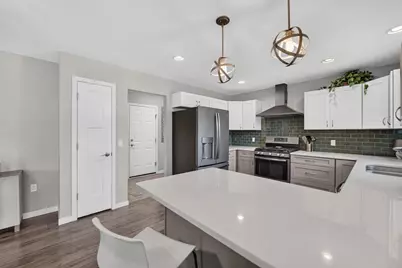 716 Holy Cross Way, Madison, WI 53704 - Photo 13