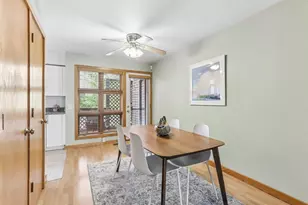 308 N Pinckney St, Madison, WI 53703 - Photo 9